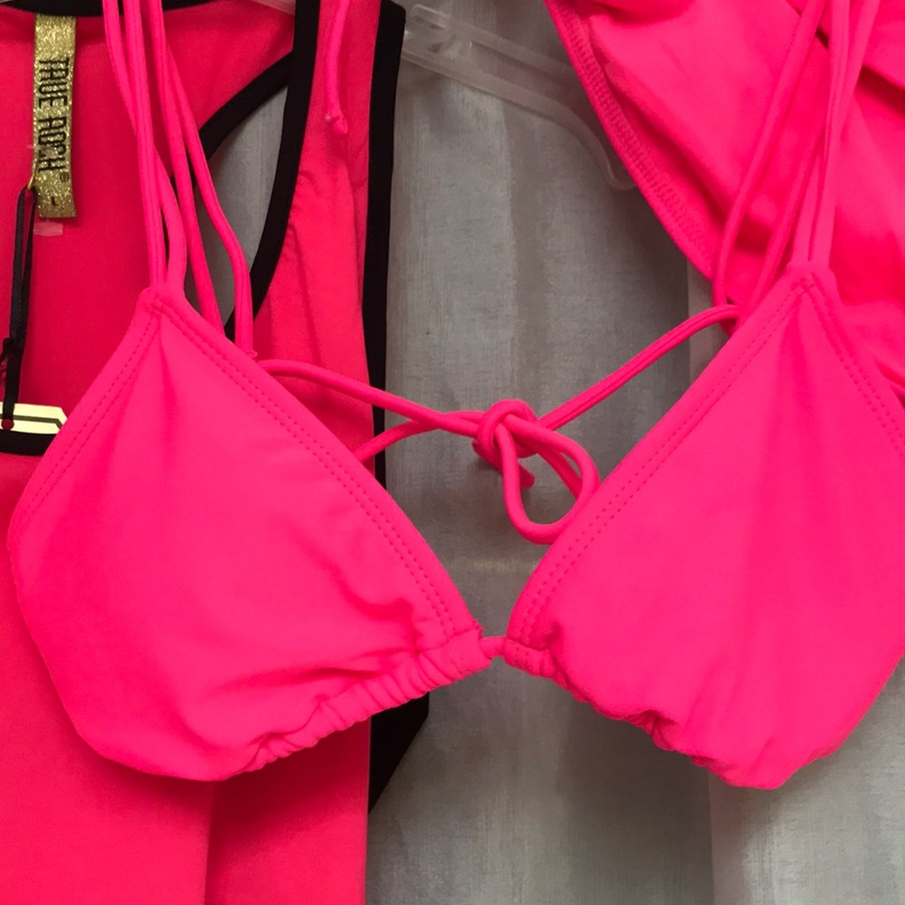 George flawed bikini - Picture 2 of 15